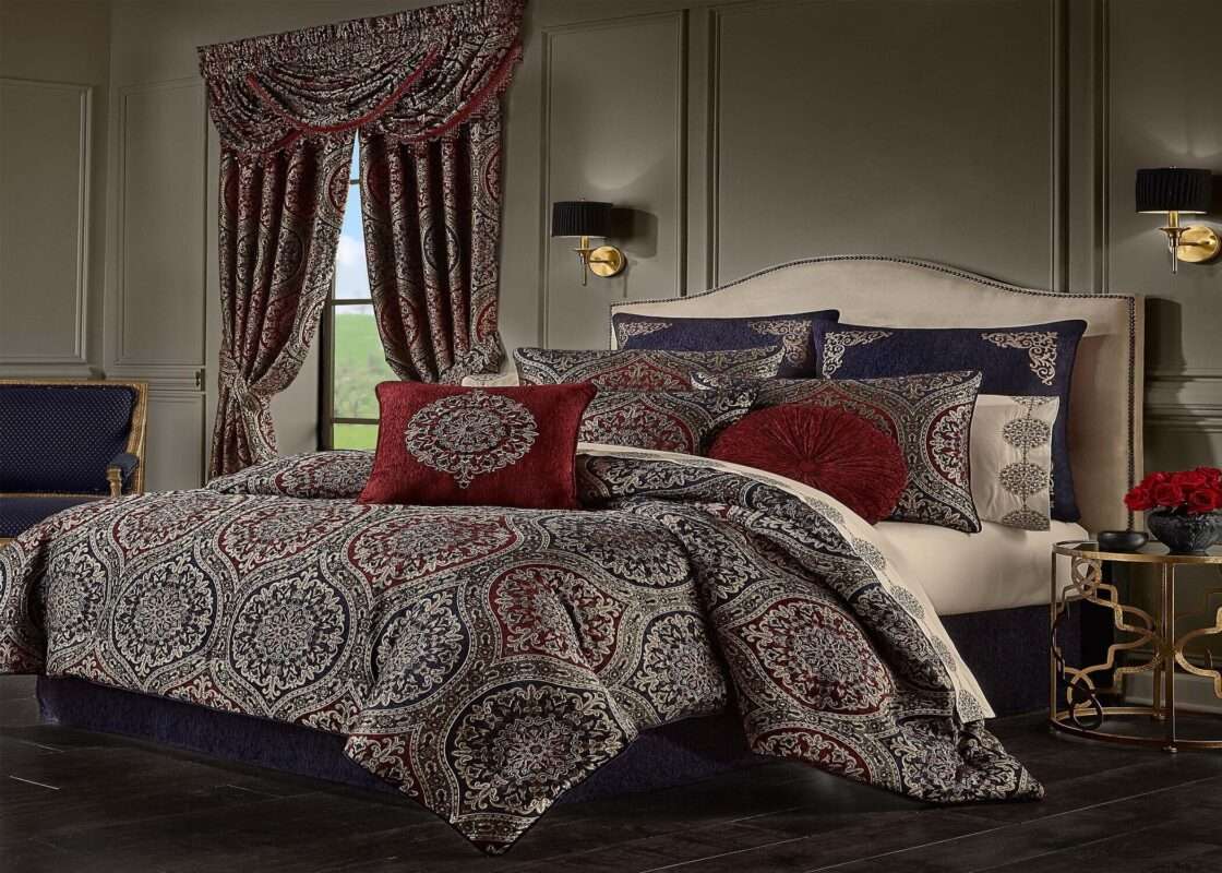 Best 8 Red Queen Size Comforter Sets To Decorate Your Master Room